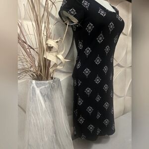 Women's Mudd Dress Size M Black/White Super Soft and Lightweight